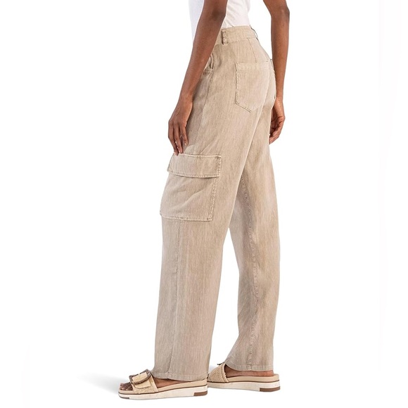 Kut from the Kloth Akia Wide Leg Cargo Pants (8) - Picture 2 of 6